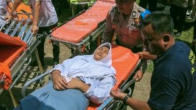 Tragedi Soto Beracun di SMA 2 Kudus: Program Makan Gratis Malah Jadi Petaka Massal!