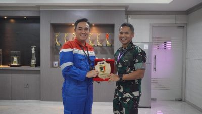 Kunjungi Kilang Balongan, Brigif 34/Cakra Buana dan Yonif TP 889/GW Siap Berkolaborasi Jaga Obvitnas