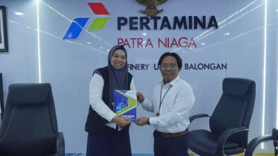 Pertahankan Kondisi Optimum Kilang, Pertamina Patra Niaga Kilang Balongan Luncurkan Buku Troubleshooting & Best Practice bagi Pekerja