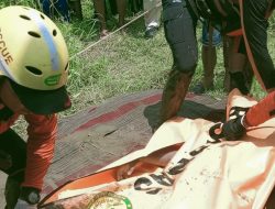 Ditemukan 15 KM dari Lokasi Awal, Pencari Mangga yang Hanyut di Sungai Cimanuk Dievakuasi Meninggal Dunia