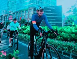 Jakarta Gelap Gulita, Bos PLN Malah Asyik Gowes: Publik Tuntut Darmawan Prasodjo Dicopot!