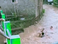 Aksi Heroik Berujung Petaka: Sejumlah Warga Hanyut Terseret Arus Sungai Cibanjaran Saat Berupaya Menolong Korban