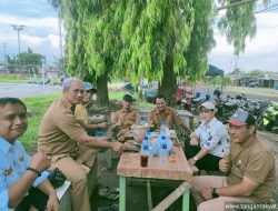 Atasi Masalah Sampah, PPIB dan Dinas LH Bersinergi Bersihkan Kawasan Sport Center Indramayu