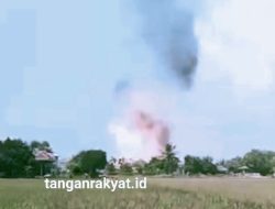 KEBAKARAN AREA PERTAMINA LOSARANG INDRAMAYU: Asap Hitam Pekat Memicu Kepanikan Warga