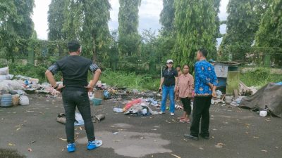 ​Gerak Cepat! Tiga Dinas di Indramayu Kompak Bersihkan Tumpukan Rongsokan dan Sampah di Sport Center
