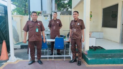 Sidang Pembunuhan Satu Keluarga di Paoman Ditunda Berulang Kali, Peran Satpam Pengadilan Indramayu Jadi Sorotan!