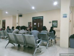 Sidang Tuntutan Kasus Pembunuhan Satu Keluarga di Indramayu Ditunda, Hakim Ketua Sakit