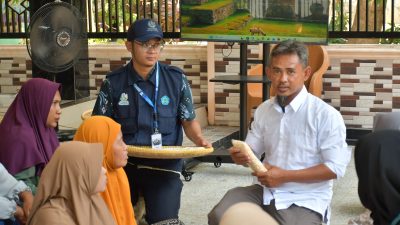 Berdayakan Eks TKW, BAZMA Pertamina Kilang Balongan Gelar Pelatihan Tempe Guna Pacu Ekonomi Desa Rawadalem