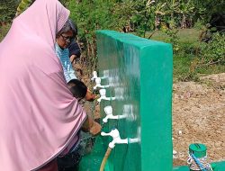 Wujudkan Kesejahteraan, TNI AD Bangun Sumur Bor Air Bersih di Haurgeulis Indramayu