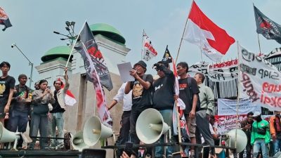DPR Kena Ultimatum! Massa Geruduk Senayan, Batas Waktu RUU Perampasan Aset Diketok Mati 15 Desember 2026!