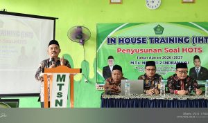 Guru MTsN 2 Indramayu Perkuat Kompetensi Lewat IHT Penyusunan Soal HOTS Demi Wujudkan Pembelajaran Bermakna